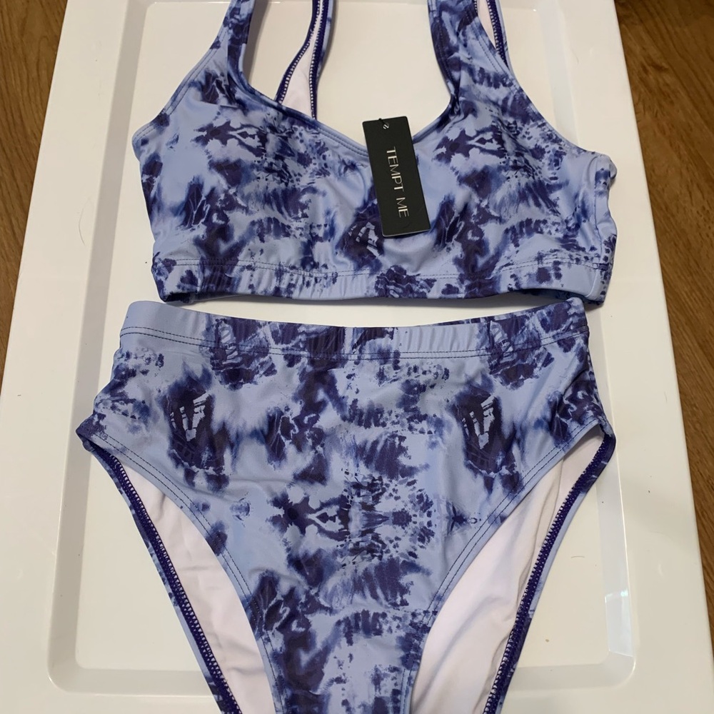 Trendy Tie-Dye Bikini Set in Blue and Purple